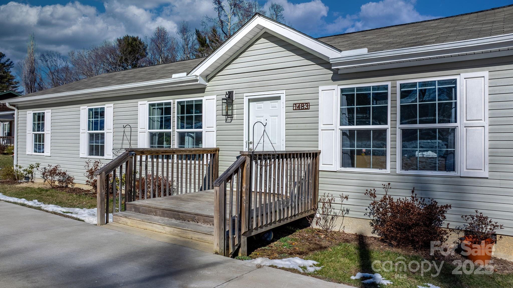 1483 Howard Gap Loop Road Flat Rock, NC 28731 - Photo 4 of 43 Gallery Image 4