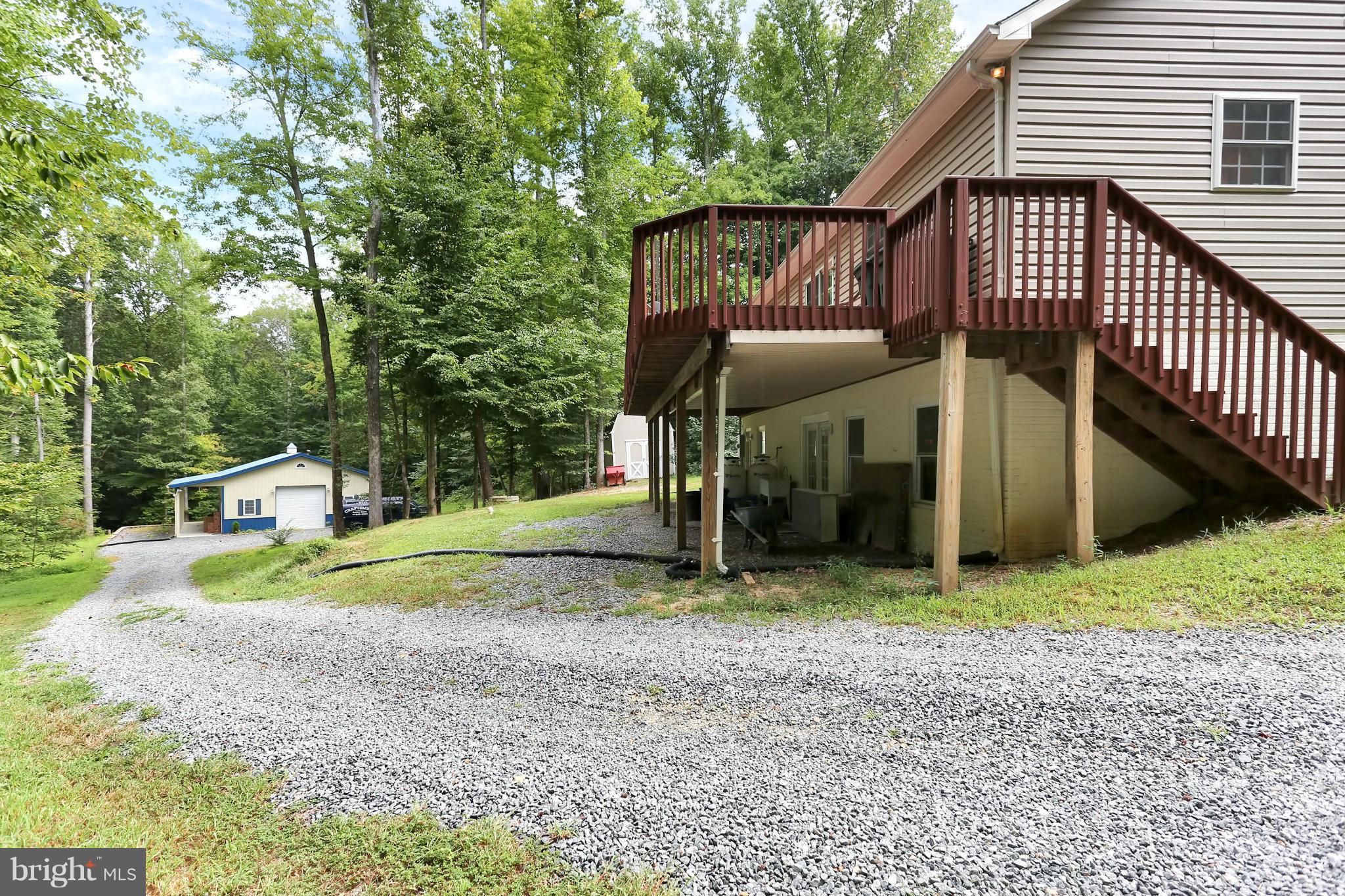 7435 Comorn Road King George, VA 22485 - Photo 24 of 27 Exterior (Rear)