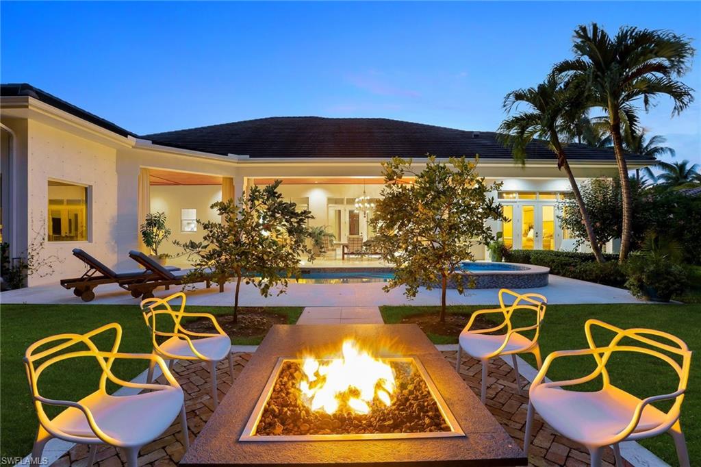 1440 Nautilus Road Naples, FL 34102 - Photo 9 of 34