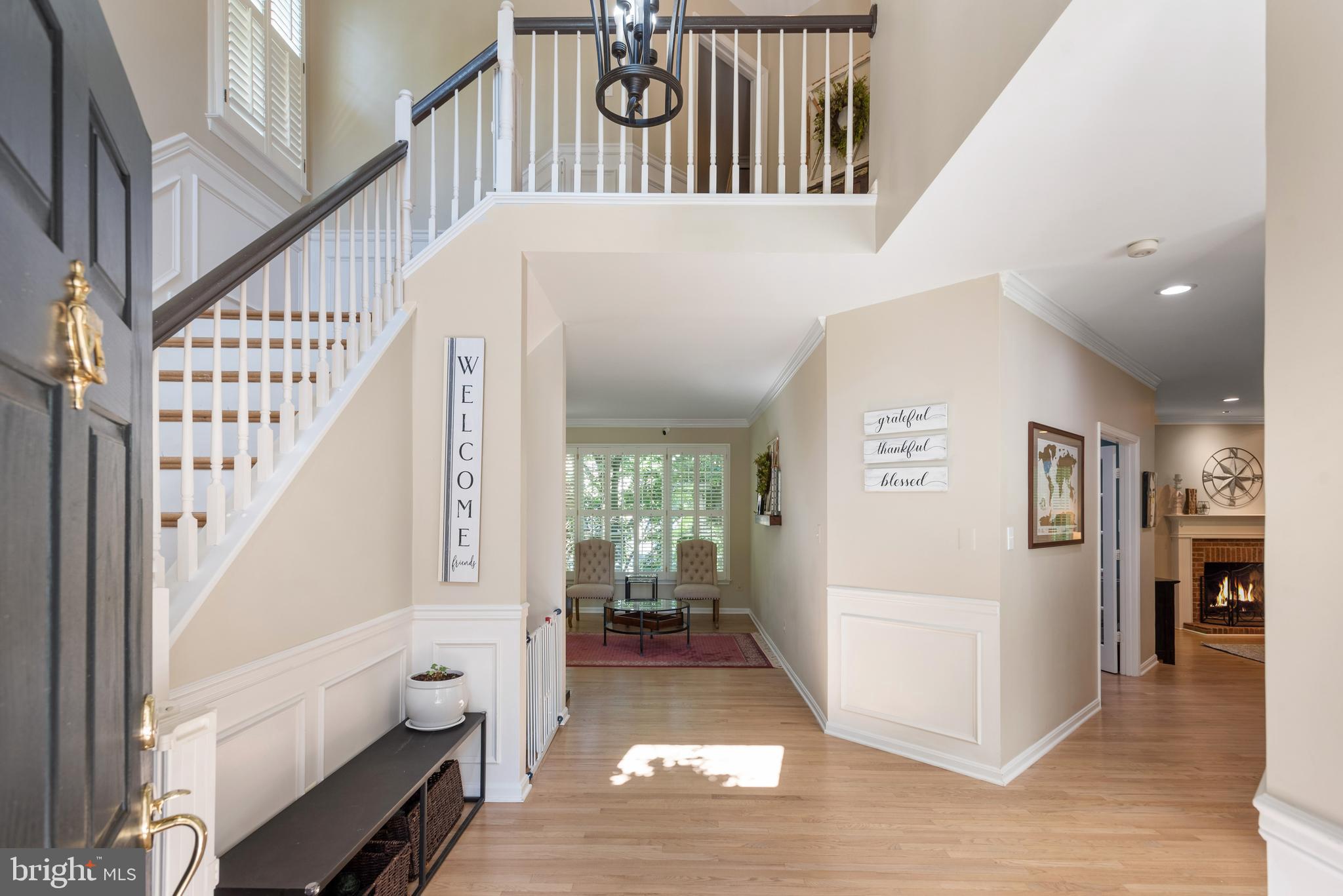 11412 Night Star Way Reston, VA 20194 - Photo 4 of 49 Two story foyer
