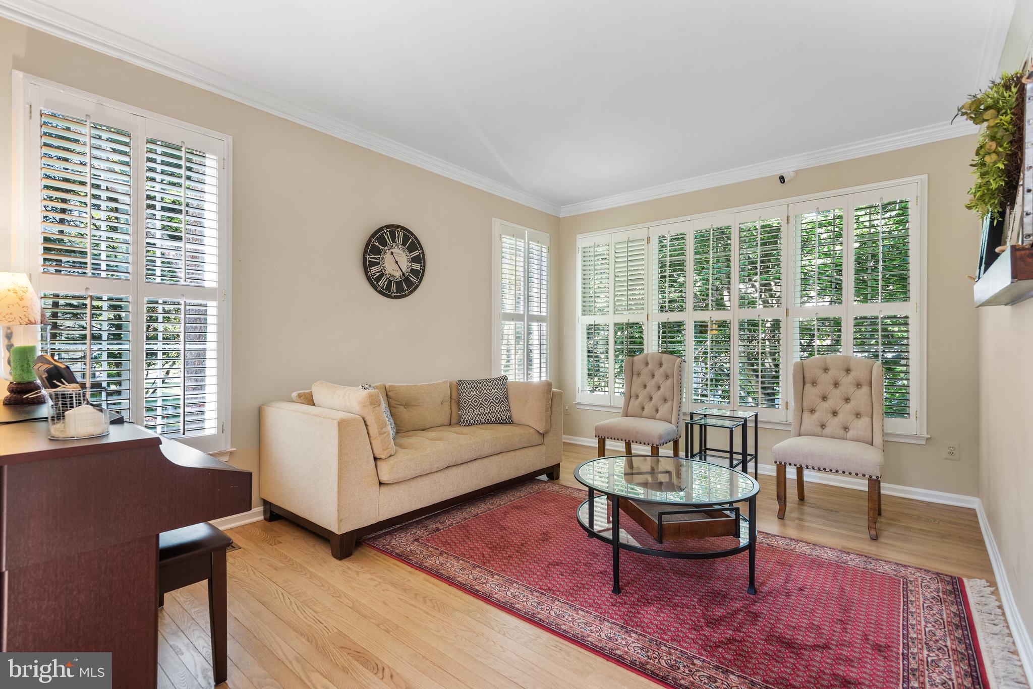 11412 Night Star Way Reston, VA 20194 - Photo 5 of 49 Living Room