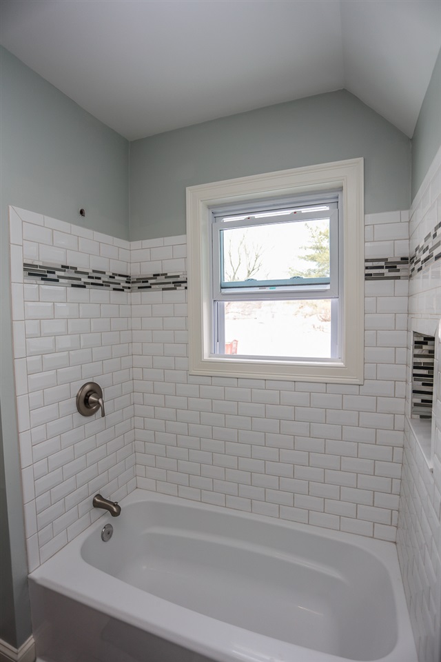 1142 Cilley Road Manchester, NH 03103 - Photo 16 of 40 Gallery Image 16
