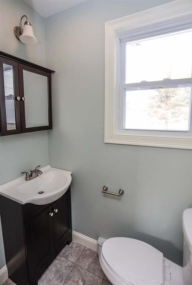 1142 Cilley Road Manchester, NH 03103 - Photo 20 of 40 Gallery Image 20