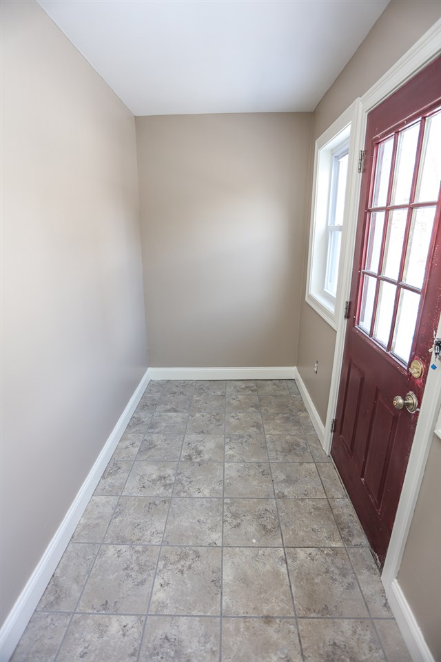 1142 Cilley Road Manchester, NH 03103 - Photo 26 of 40 Gallery Image 26