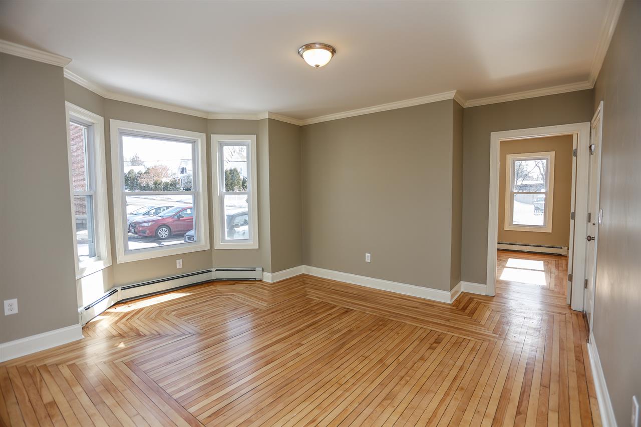 1142 Cilley Road Manchester, NH 03103 - Photo 10 of 40 Gallery Image 10
