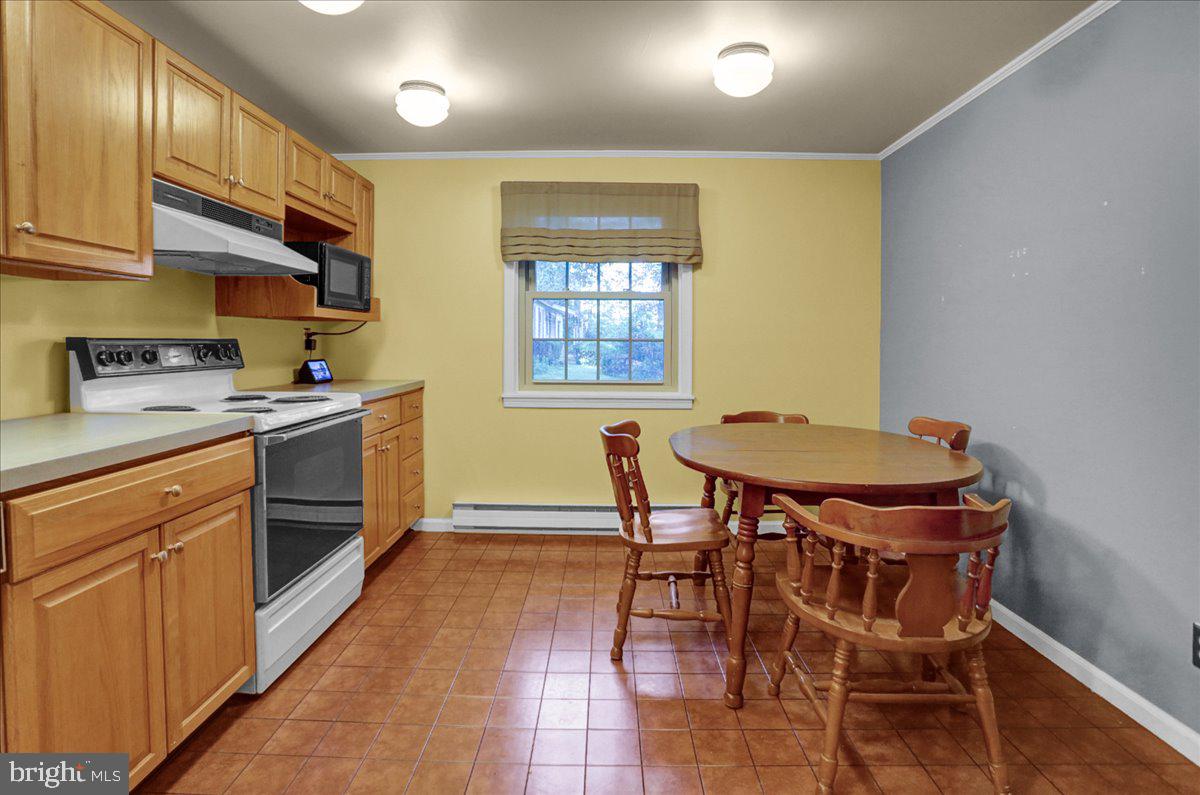 657 Lauschtown Road Denver, PA 17517 - Photo 8 of 27