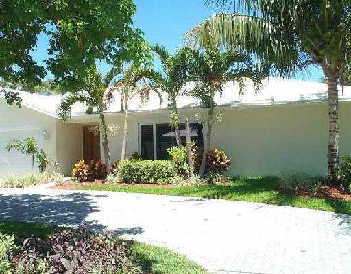 799 Coventry Street Boca Raton, FL 33487 - Photo 1 of 1 Primary Photo