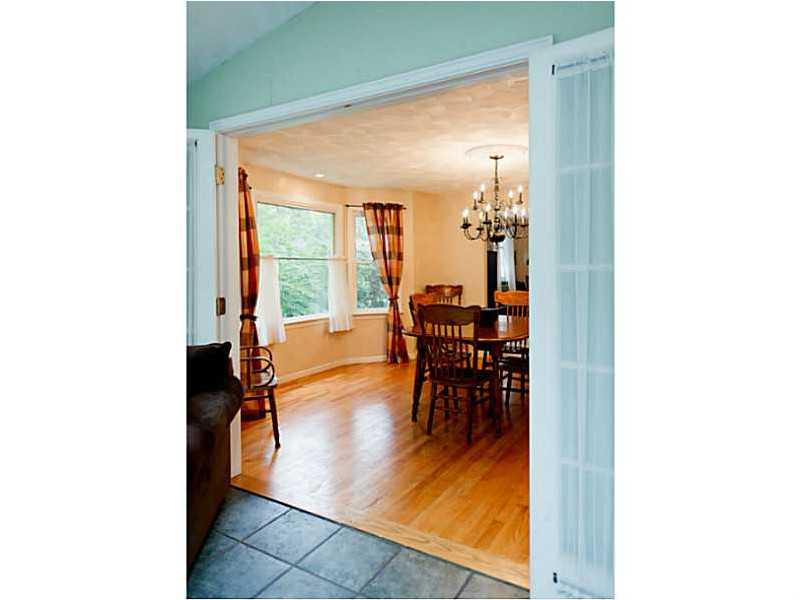 20 Grants Mill Road Cumberland, RI 02864 - Photo 8 of 25 Dining Room.