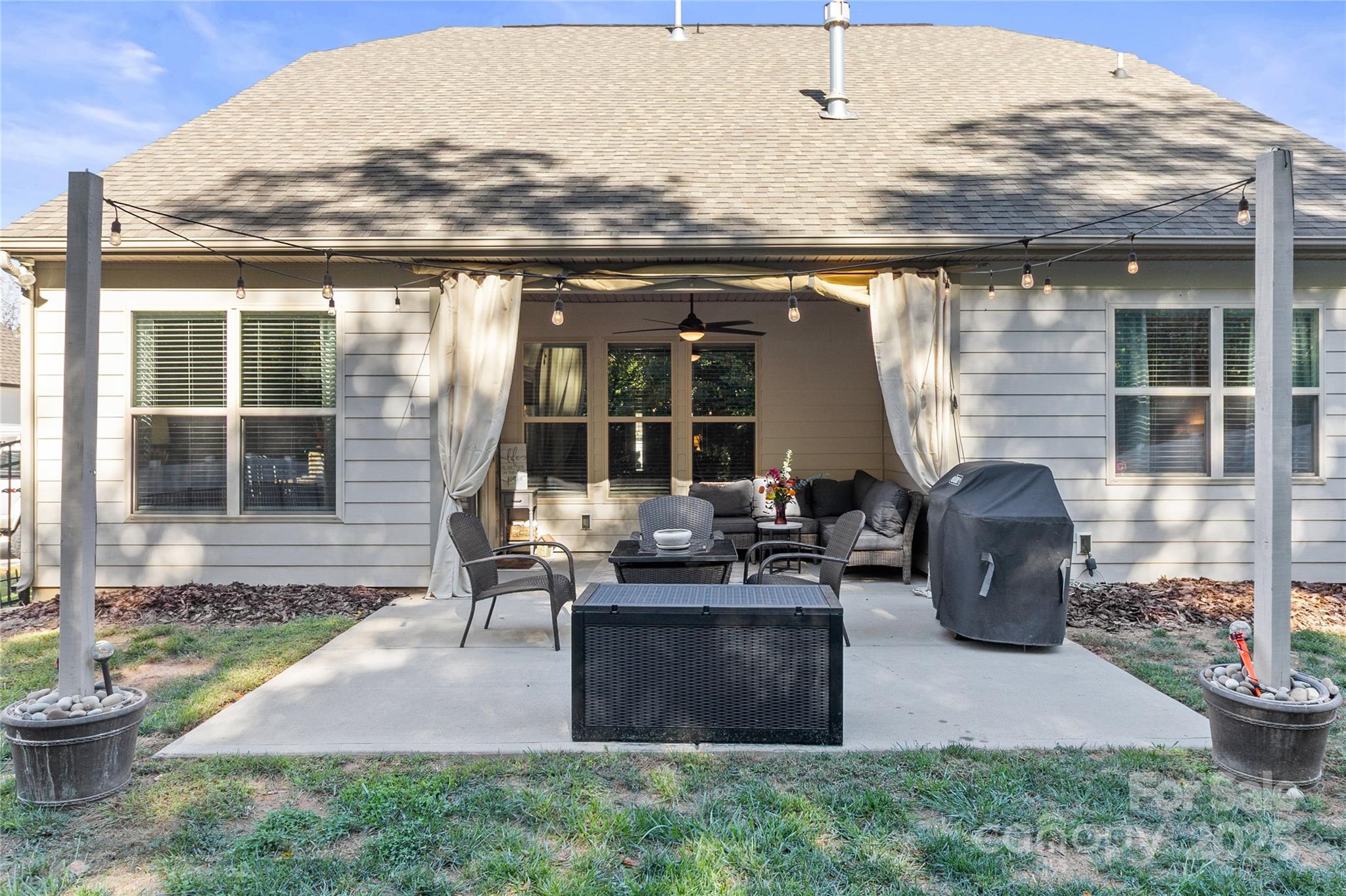 5169 Devonshire Road Denver, NC 28037 - Photo 32 of 46 a front view of a house