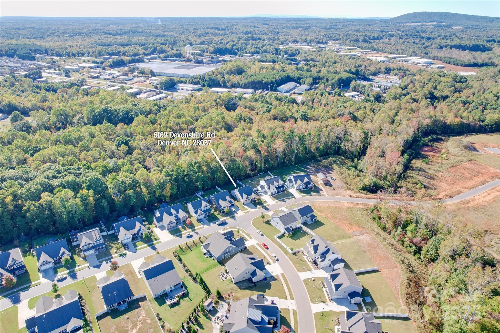 5169 Devonshire Road Denver, NC 28037 - Photo 44 of 46 an aerial view of multiple house with yard