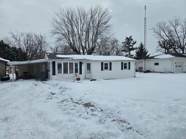 $69,900 | 433 West Henderson Street, Montpelier, IN 47359