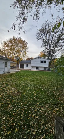 a view of a terrace space