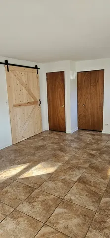 $2,800 | 1702 Knoll Avenue, McHenry, IL 60050