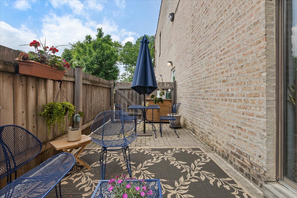 3713 Grand Boulevard, Unit 10 Brookfield, IL 60513 - Photo 3 of 27