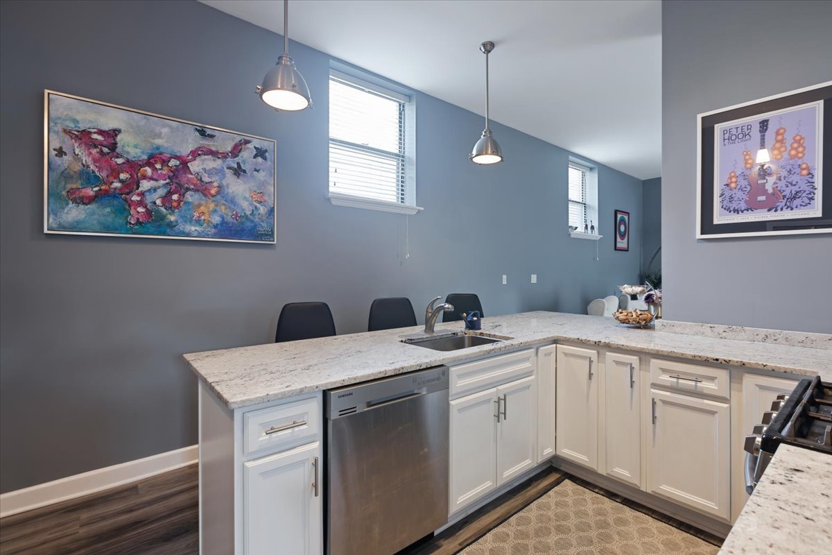 3713 Grand Boulevard, Unit 10 Brookfield, IL 60513 - Photo 9 of 27