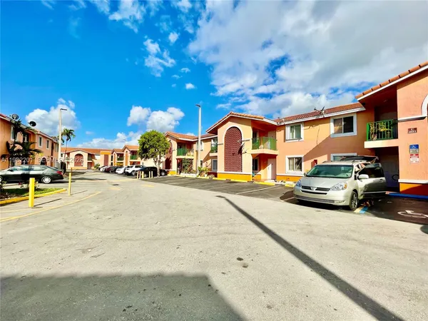 $2,300 | 4681 Northwest 9th Street, Unit 211, Miami, FL 33126