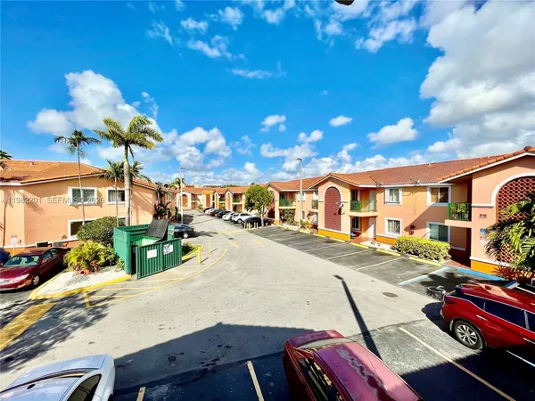 $2,300 | 4681 Northwest 9th Street, Unit 211, Miami, FL 33126