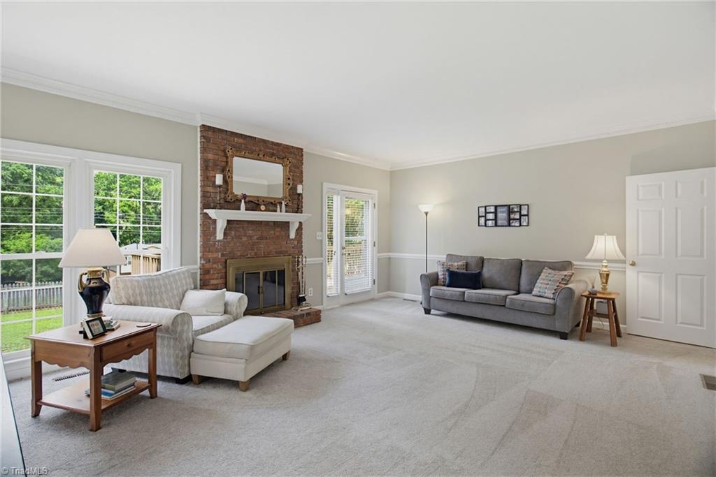 520 Barrett Road Winston-Salem, NC 27104 - Photo 6 of 27