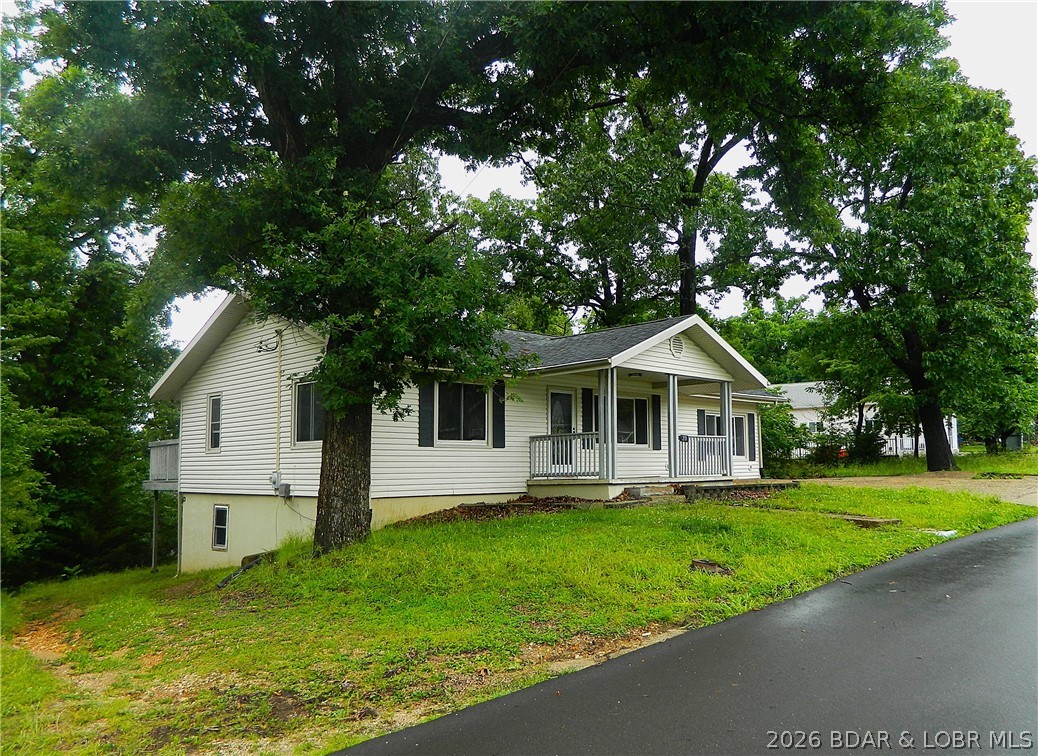 211 Ballenger Road Lake Ozark, MO 65049 - Photo 3 of 28