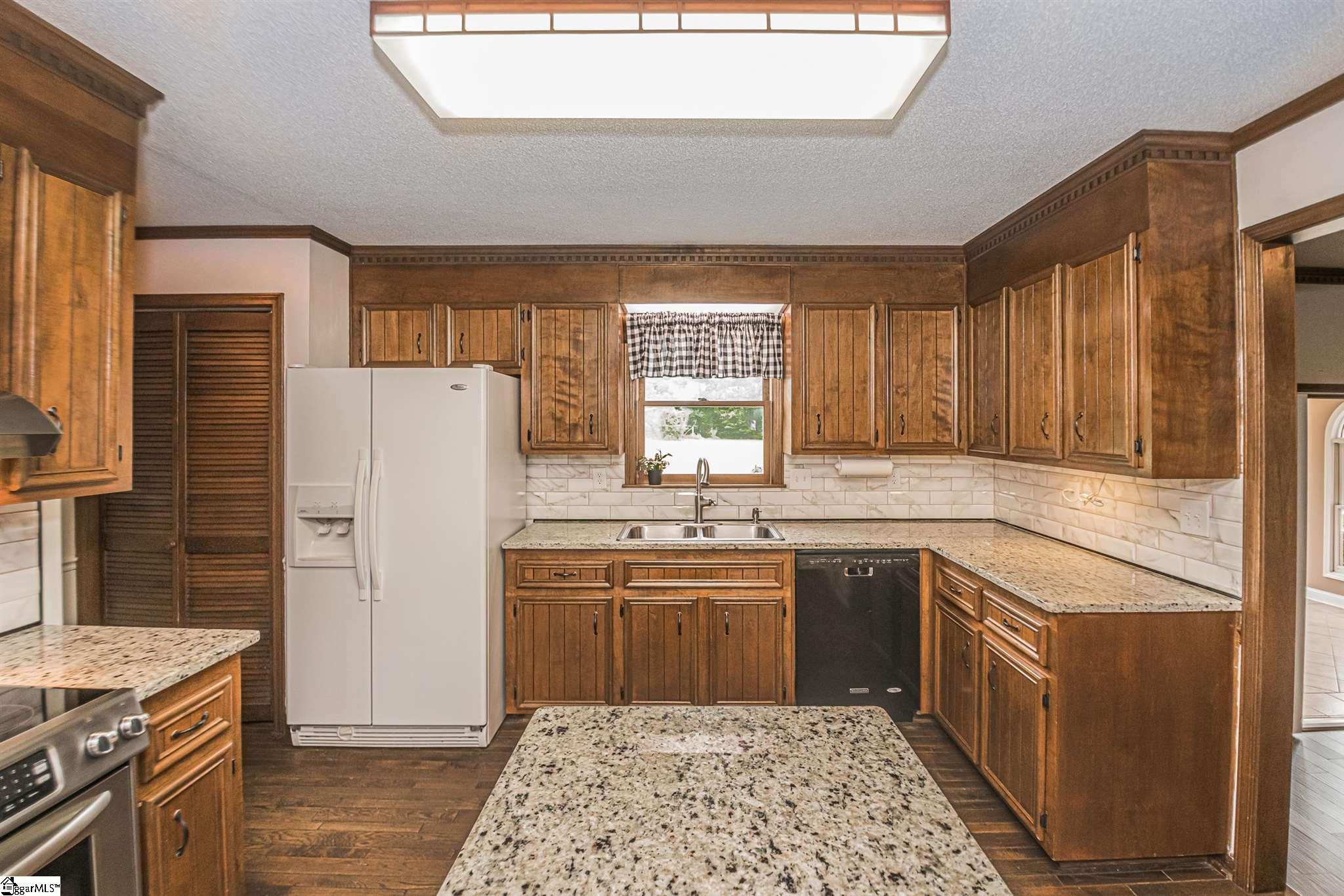 1017 Traynum Road Belton, SC 29627 - Photo 20 of 36