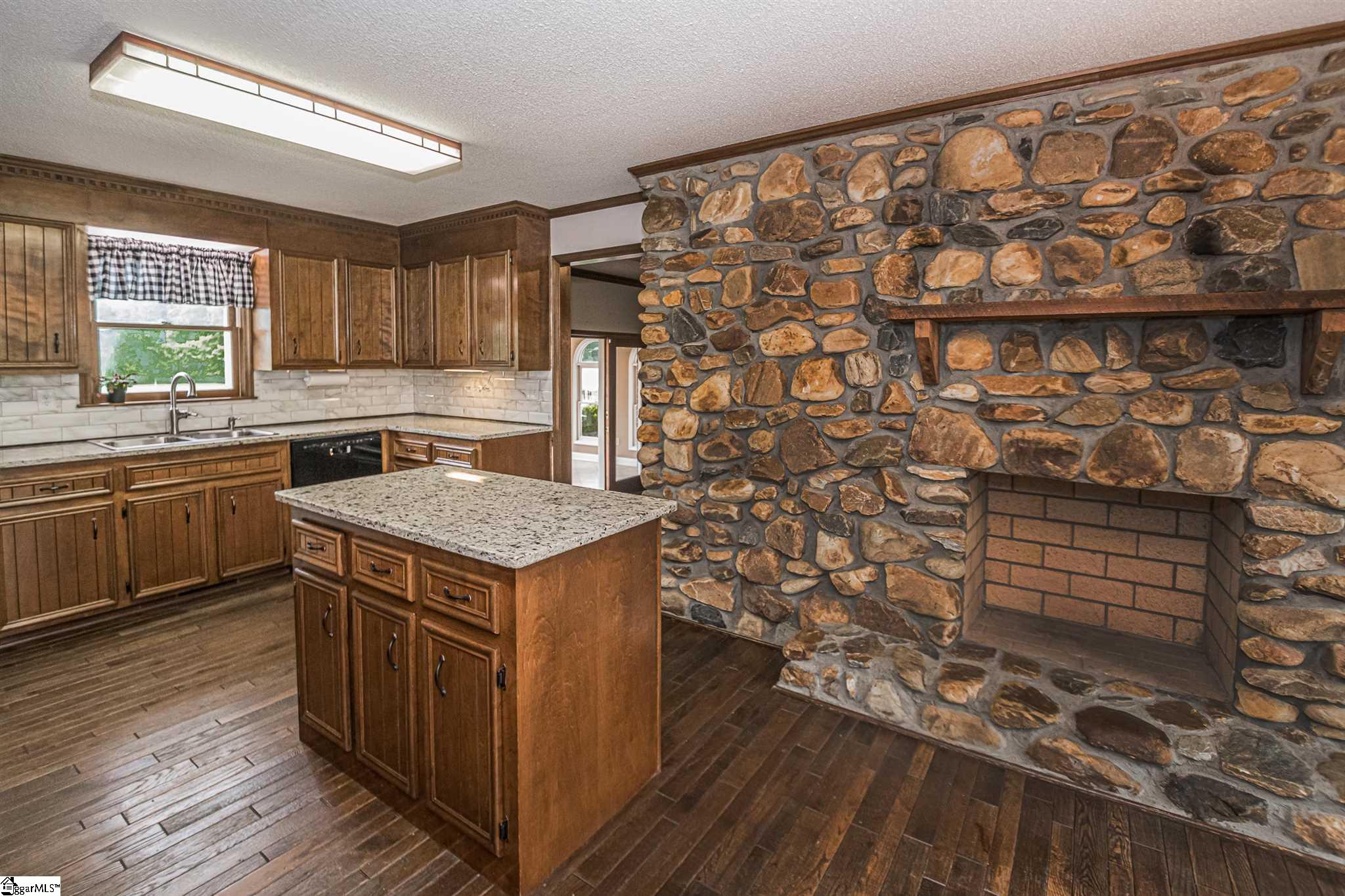 1017 Traynum Road Belton, SC 29627 - Photo 21 of 36