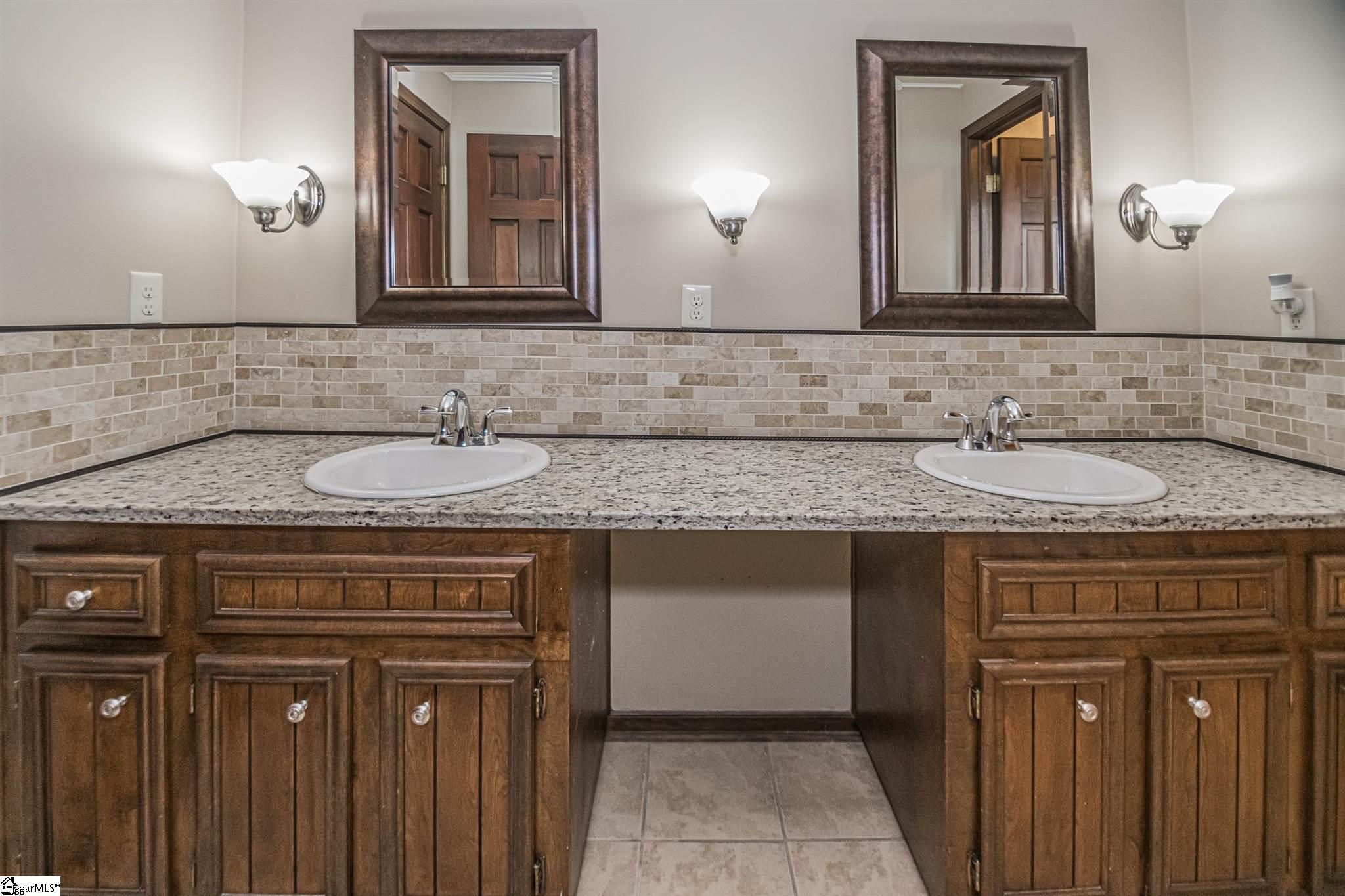 1017 Traynum Road Belton, SC 29627 - Photo 26 of 36