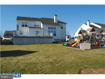 405 Brister Road Bensalem, PA 19020 - Photo 11 of 12 Exterior Back