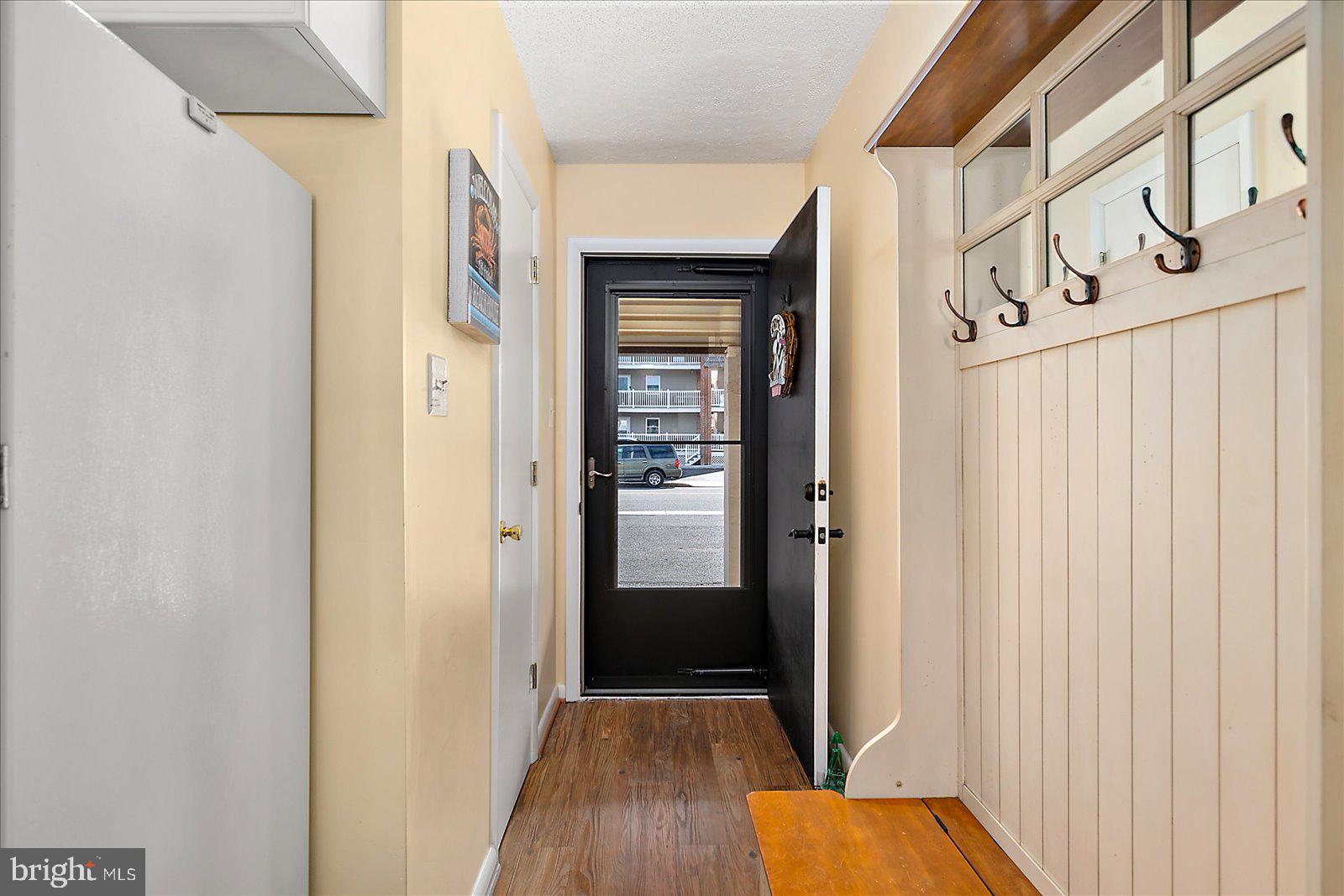 616 Salt Spray Road, Unit 7 Ocean City, MD 21842 - Photo 5 of 53 WELCOMING ENTRYWAY