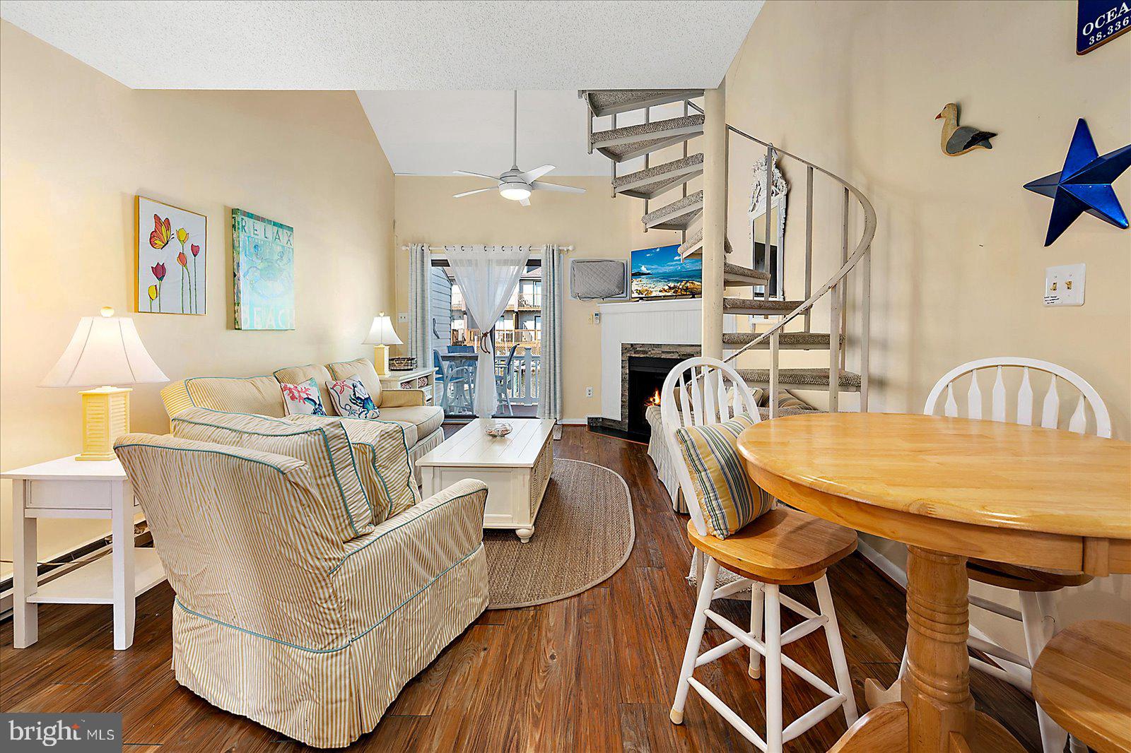 616 Salt Spray Road, Unit 7 Ocean City, MD 21842 - Photo 7 of 53 BRIGHT & SPACIOUS LIVING AREA