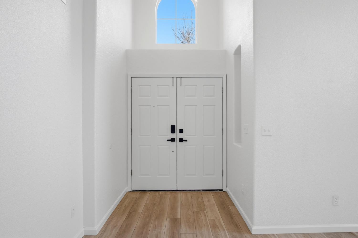 2808 Medinah Way Modesto, CA 95355 - Photo 5 of 32