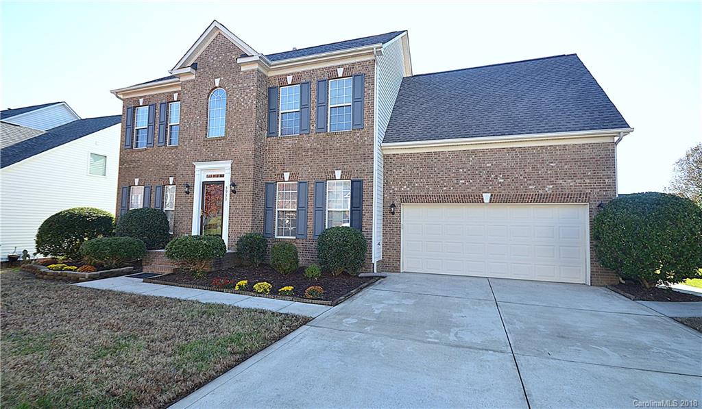 3933 Green Pasture Road Charlotte, NC 28269 - Photo 2 of 27