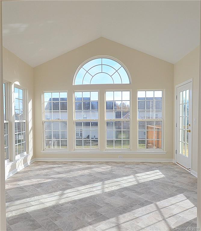 3933 Green Pasture Road Charlotte, NC 28269 - Photo 13 of 27