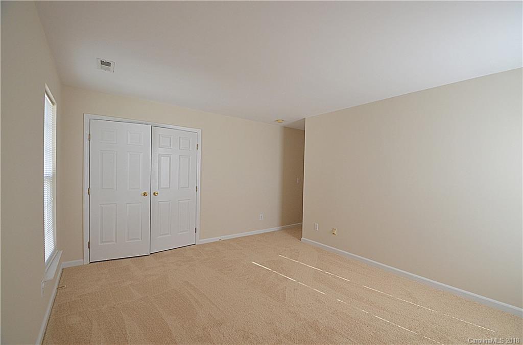 3933 Green Pasture Road Charlotte, NC 28269 - Photo 18 of 27