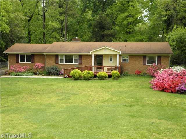 703 Overbrook Drive High Point, NC 27262 - Photo 1 of 16 Exterior Front.