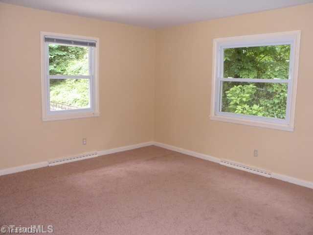 703 Overbrook Drive High Point, NC 27262 - Photo 9 of 16 2nd Bedroom.