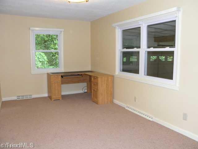 703 Overbrook Drive High Point, NC 27262 - Photo 10 of 16 3rd Bedroom.