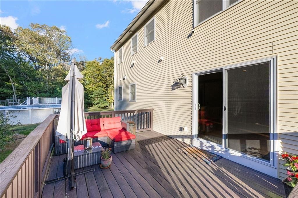 15 Victoria Lane Scituate, RI 02831 - Photo 4 of 50