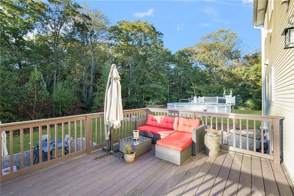 15 Victoria Lane Scituate, RI 02831 - Photo 5 of 50