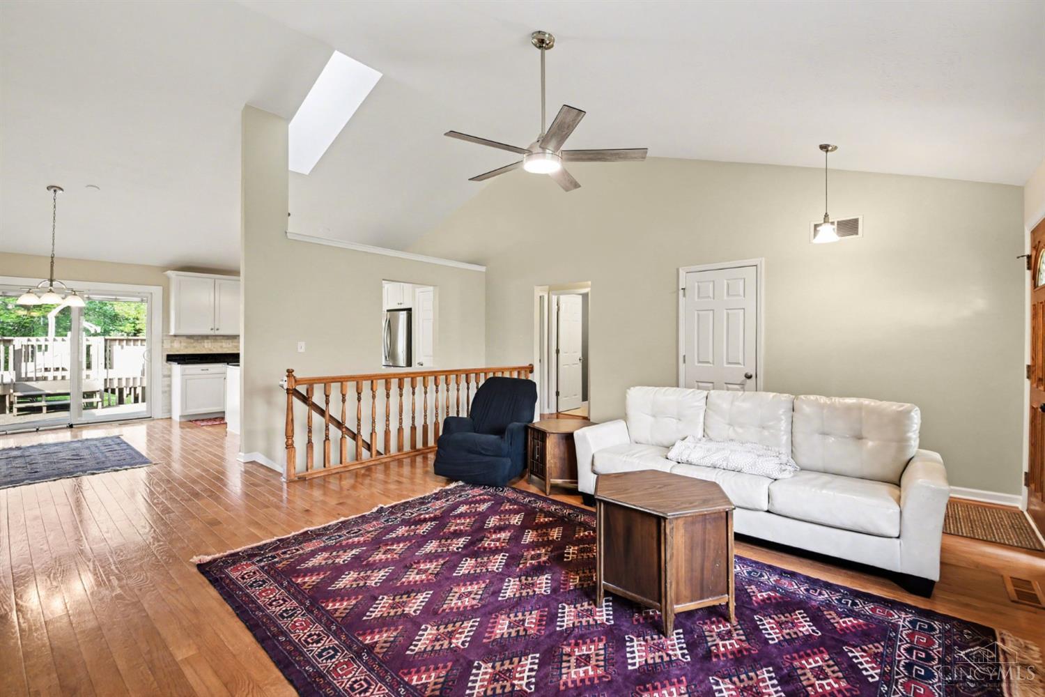 3623 Reemelin Road Cincinnati, OH 45211 - Photo 6 of 27
