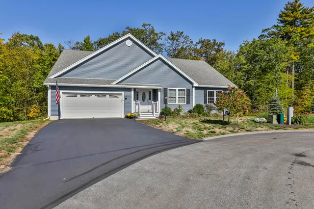$715,000 | 16 Strawberry Lane, Hooksett, NH 03106