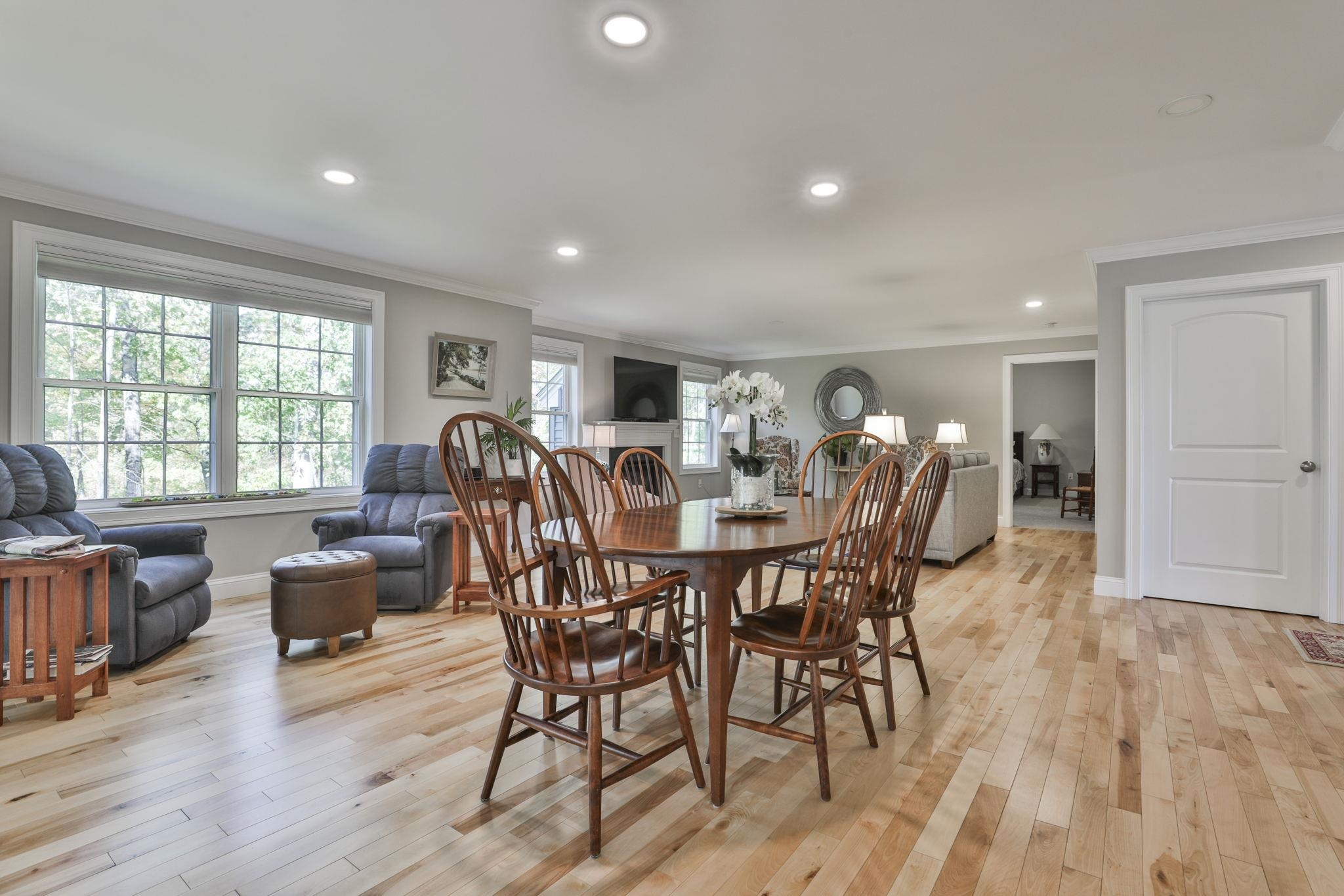 16 Strawberry Lane Hooksett, NH 03106 - Photo 13 of 39