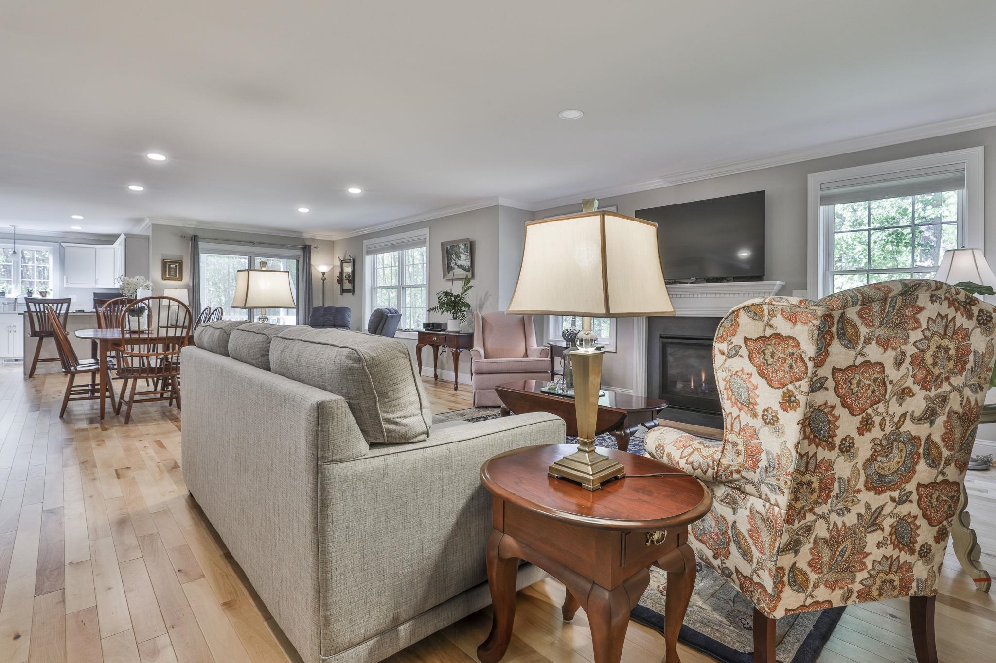 16 Strawberry Lane Hooksett, NH 03106 - Photo 23 of 39