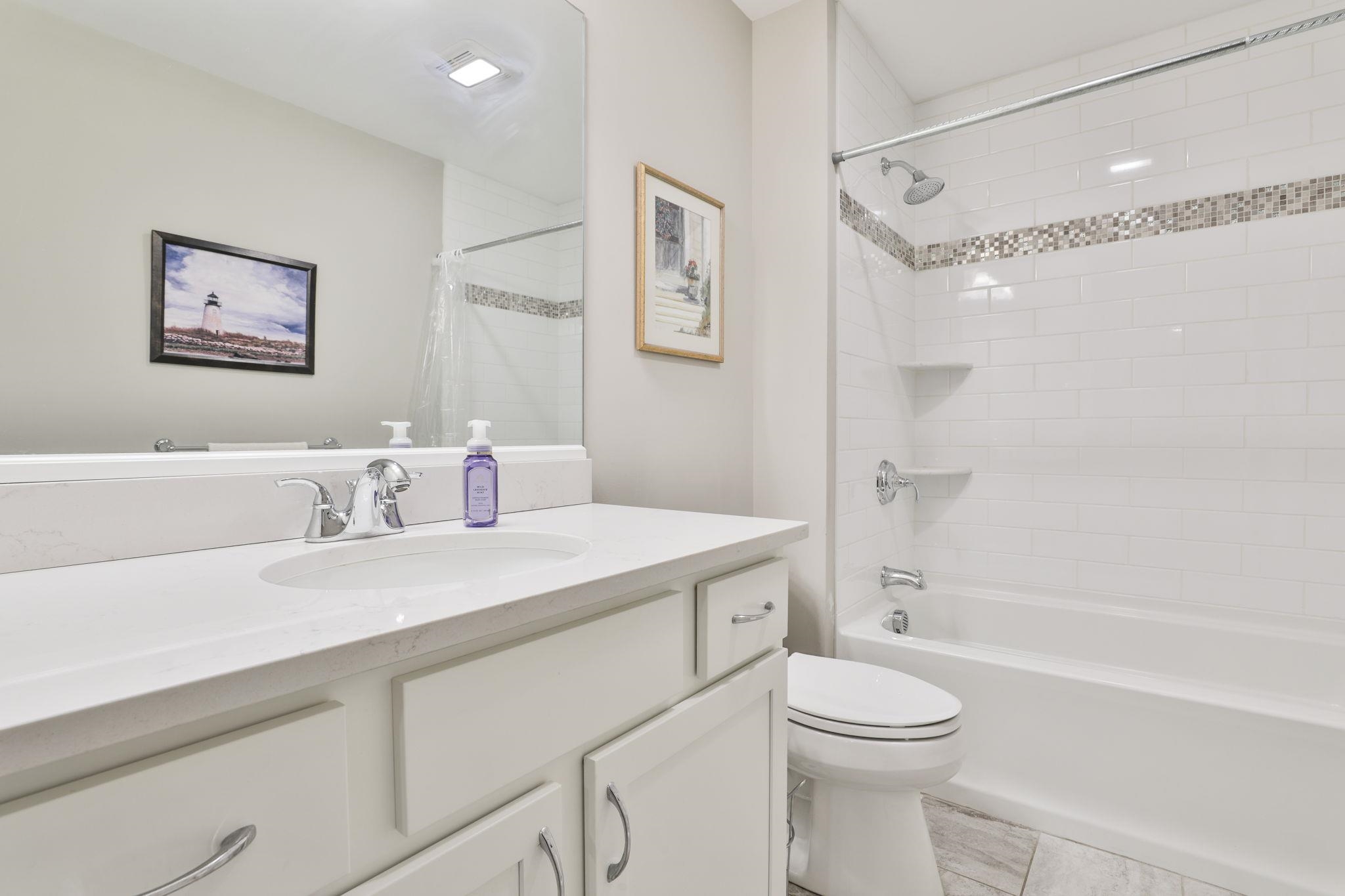 16 Strawberry Lane Hooksett, NH 03106 - Photo 34 of 39