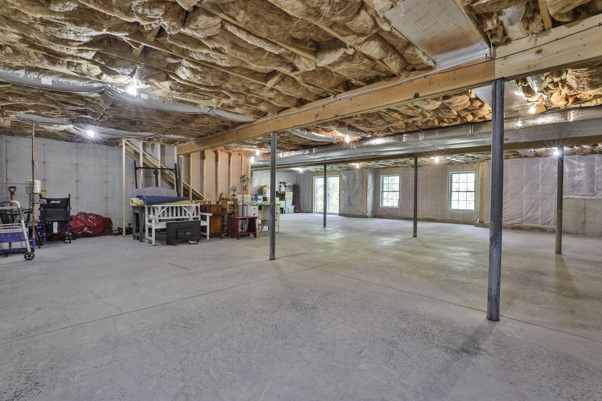 16 Strawberry Lane Hooksett, NH 03106 - Photo 36 of 39