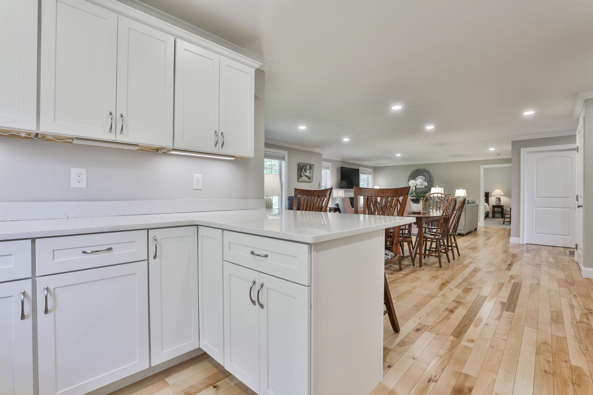 16 Strawberry Lane Hooksett, NH 03106 - Photo 10 of 39