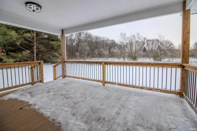 $328,000 | 400 South 865th Street East, Knox, IN 46534