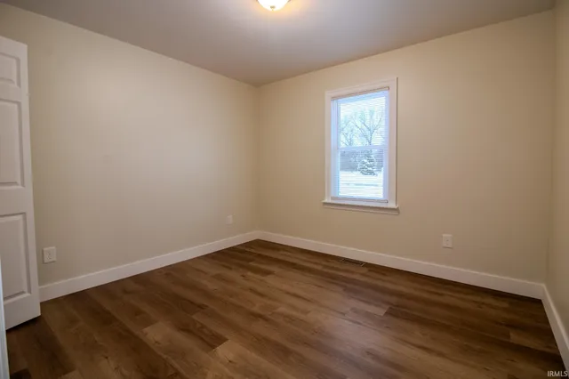 $328,000 | 400 South 865th Street East, Knox, IN 46534