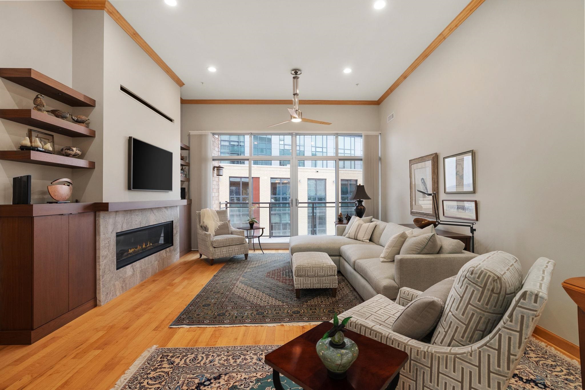 625 North Segoe Road, Unit 811 Madison, WI 53705 - Photo 9 of 47