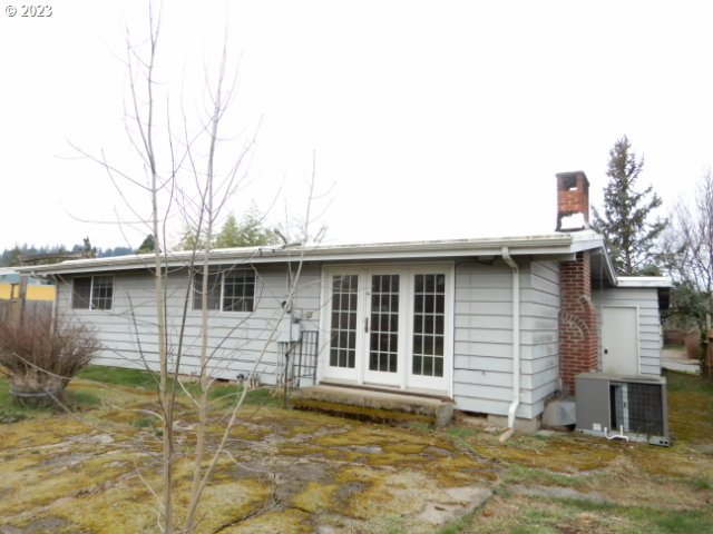 2455 Van Buren Street Eugene, OR 97405 - Photo 31 of 31 a view of a house with pool