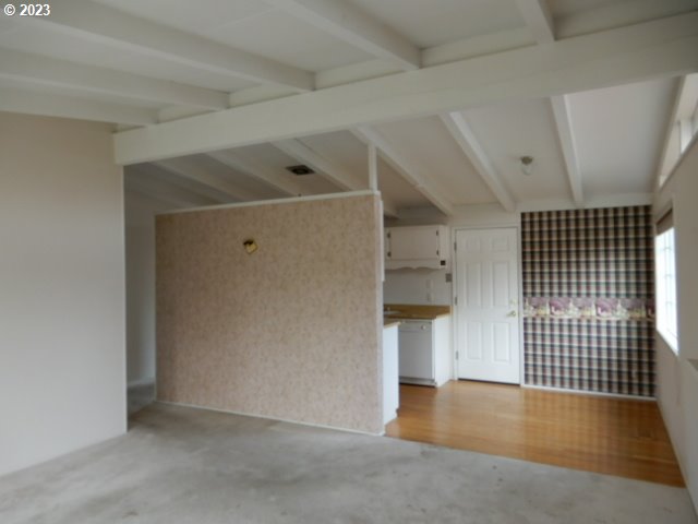 2455 Van Buren Street Eugene, OR 97405 - Photo 6 of 31 a view of a hallway